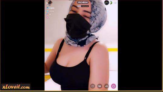 Türbanlı Ezgi ifşa çırılçıplak show